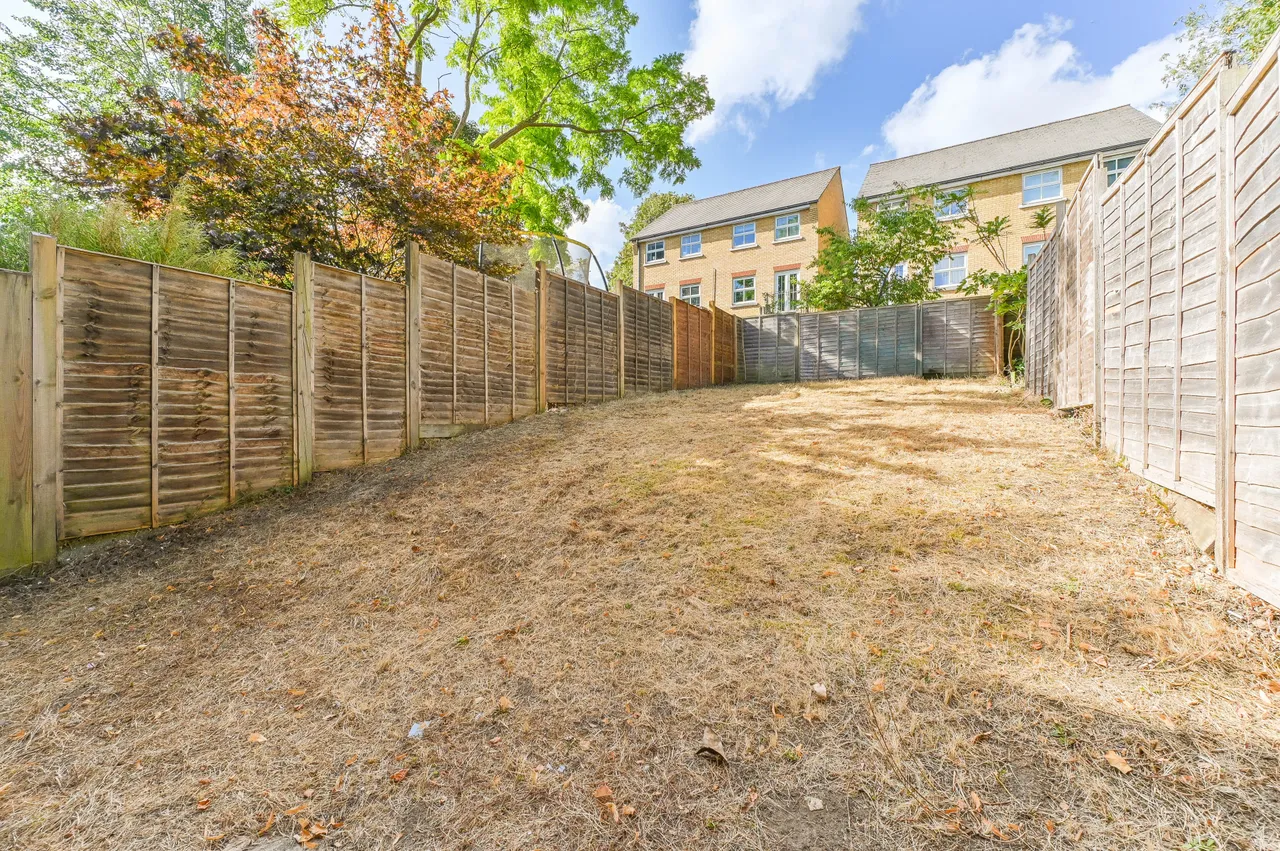 20 Sycamore Close, South Croydon, photo 5
