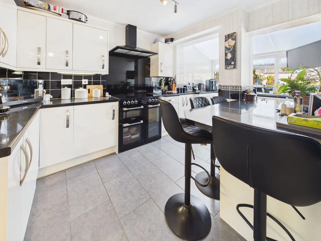 Harefield Crescent, Camborne, photo 4