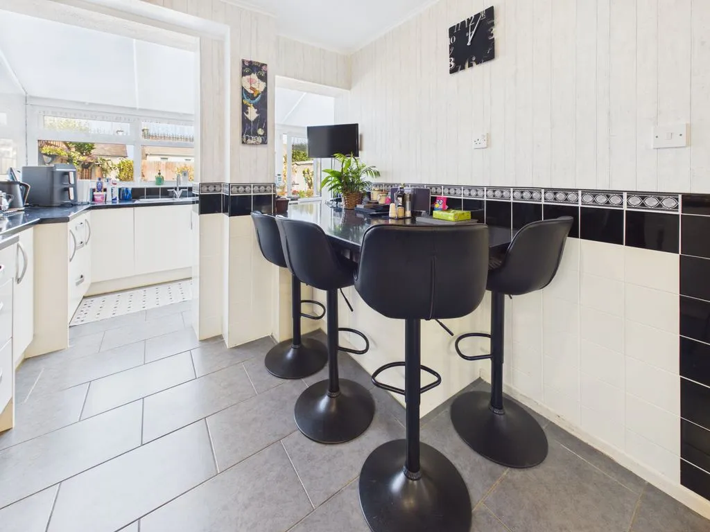Harefield Crescent, Camborne, photo 6