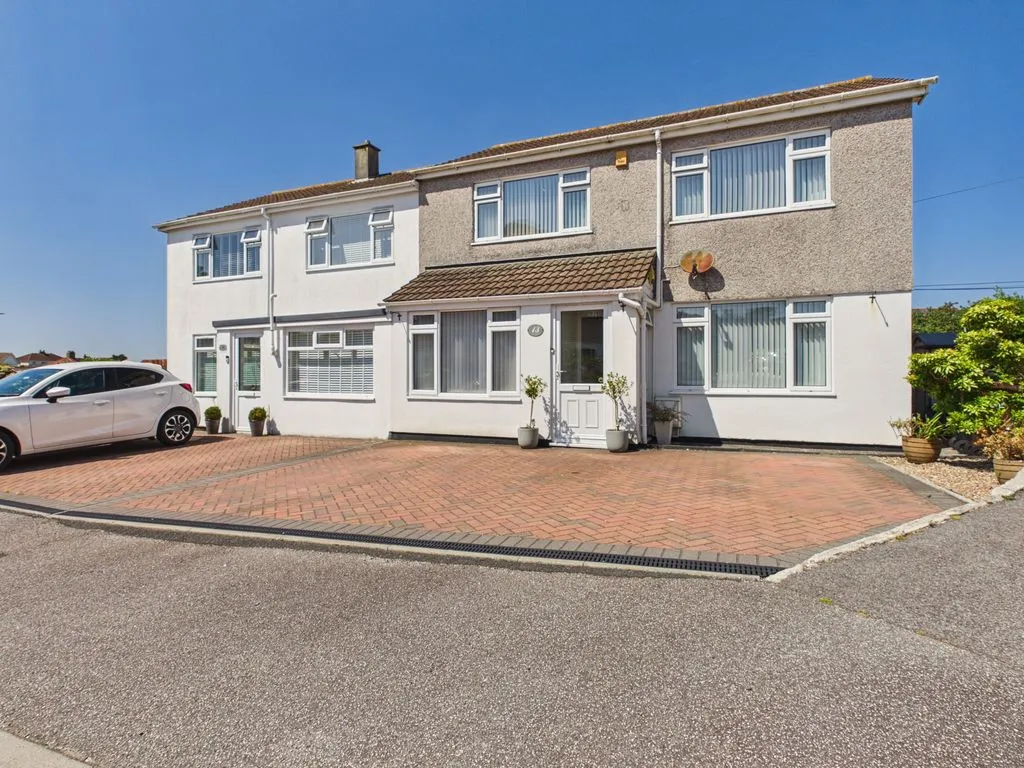 Harefield Crescent, Camborne, photo 17