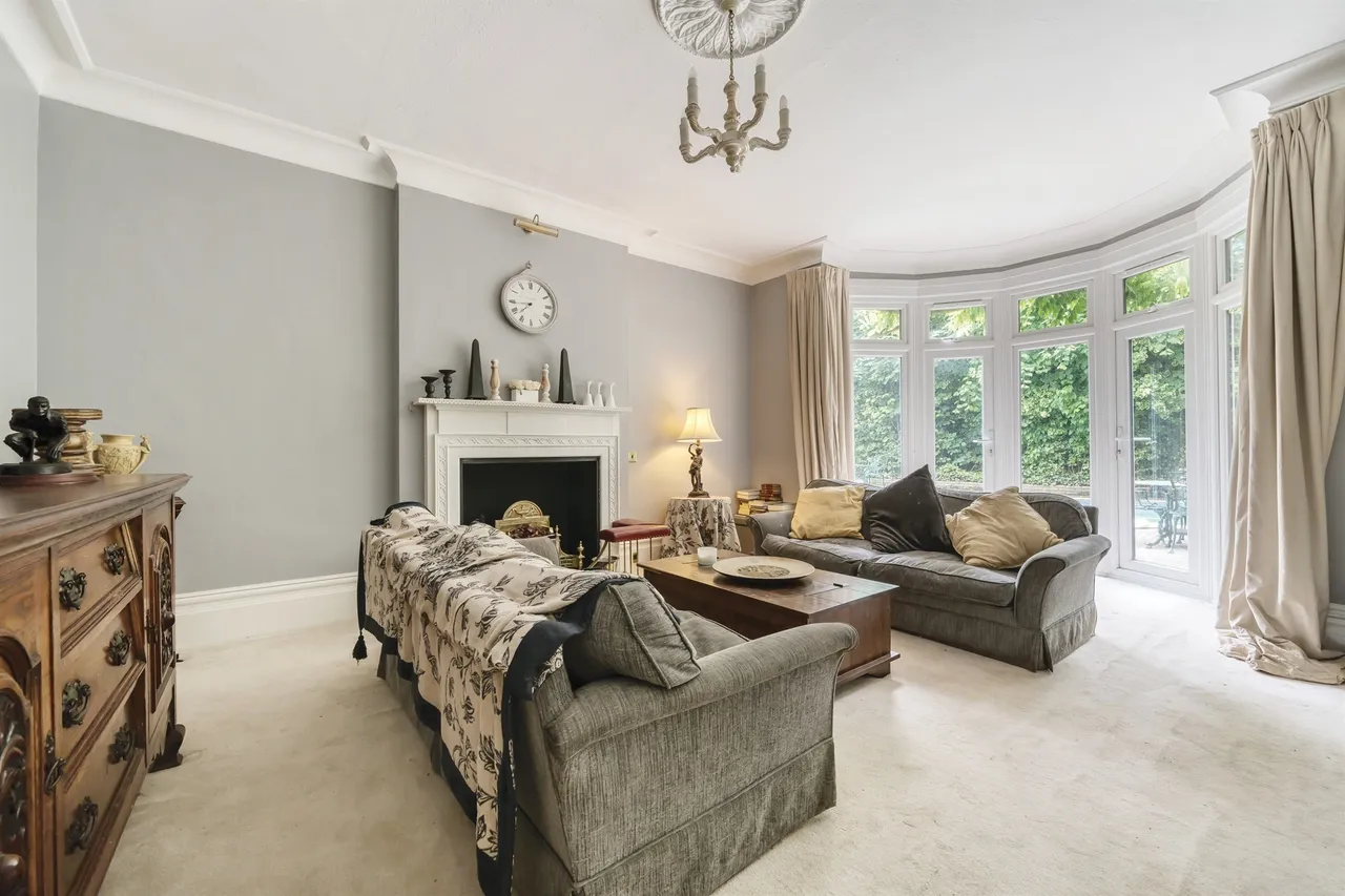 Wellington Road, Enfield, photo 3