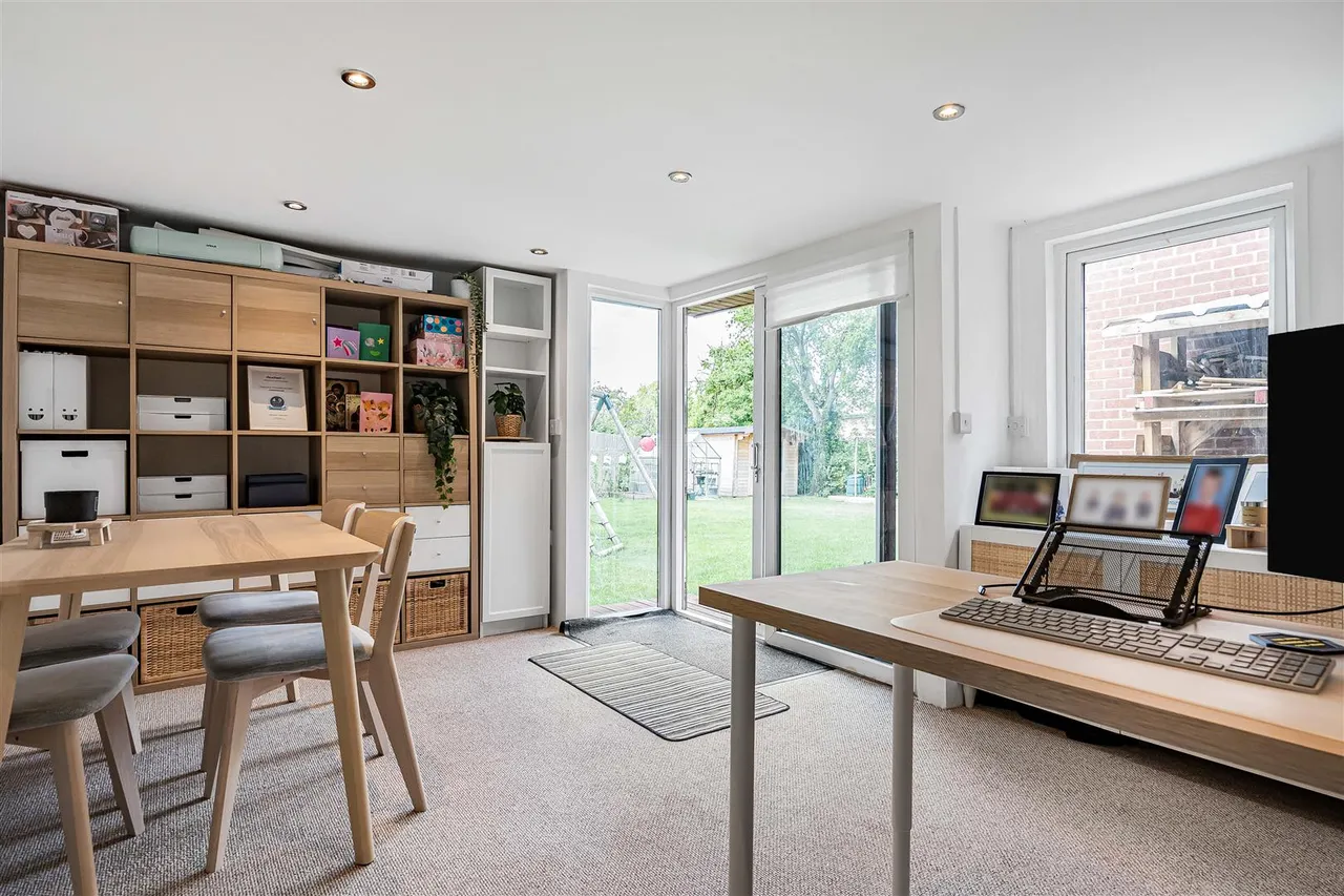 The Chestnuts, Harston, CB22, photo 33