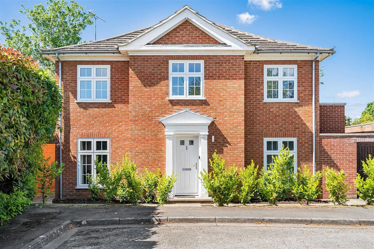 The Chestnuts, Harston, CB22, photo 35