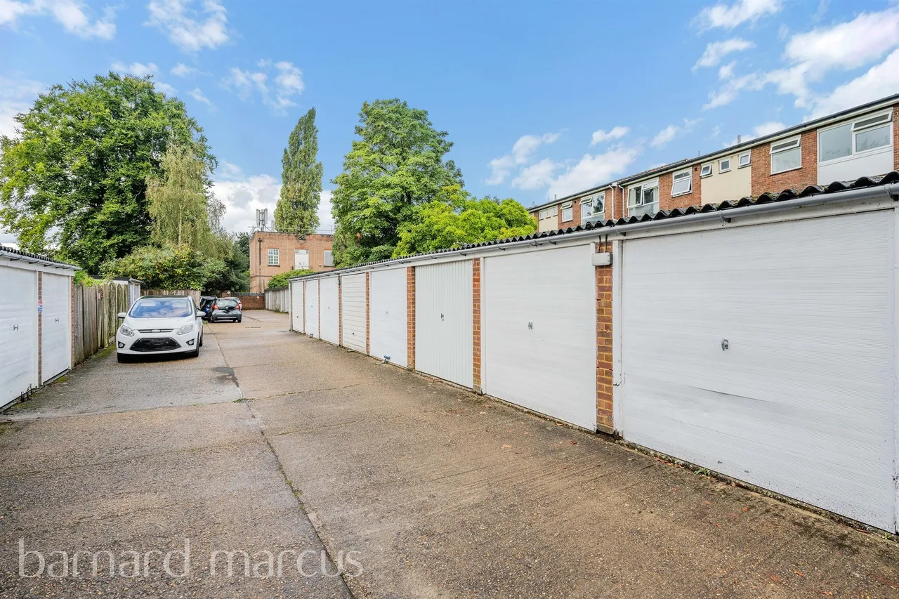 Monks Walk, Reigate, photo 9