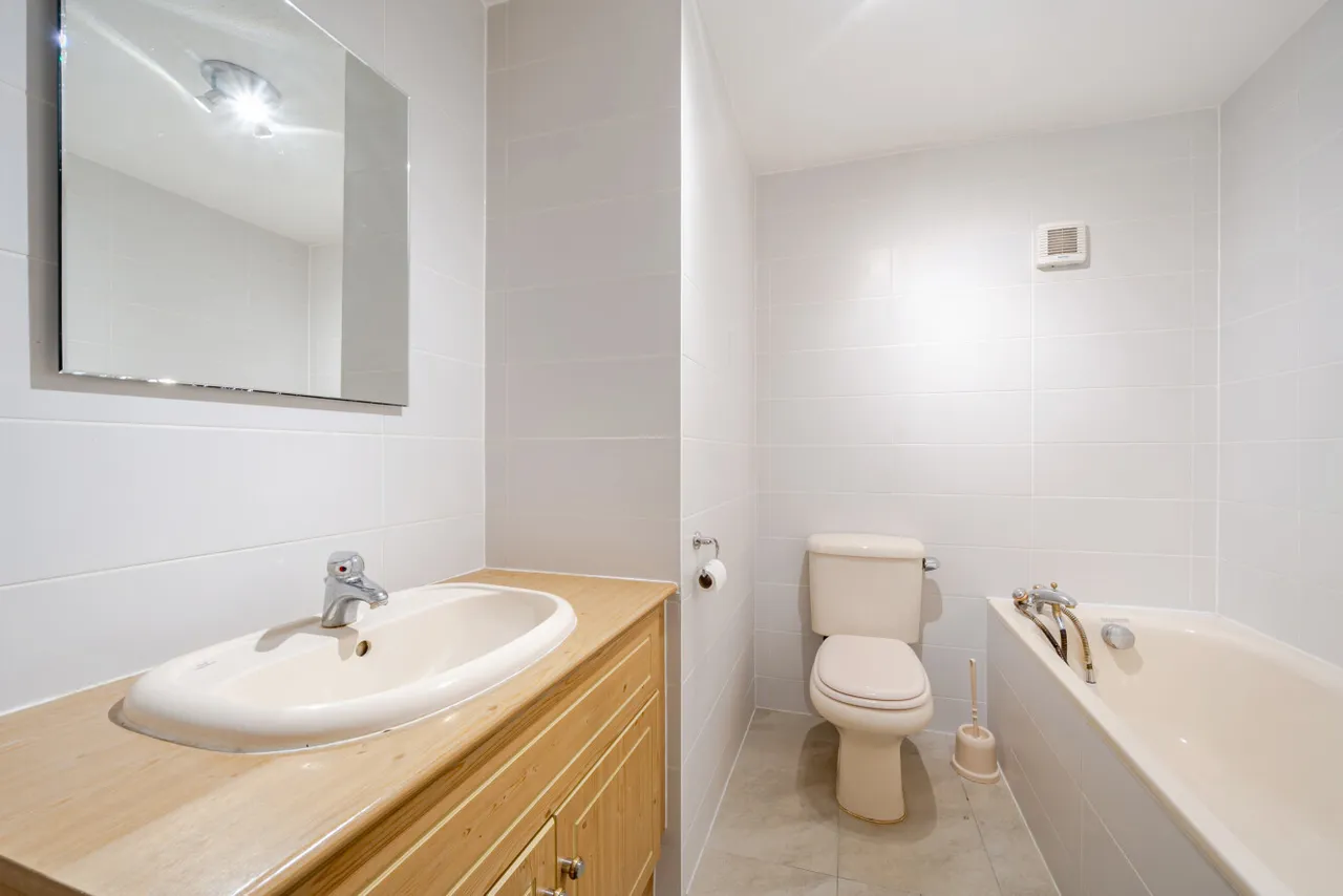 Albemarle Road, Beckenham, Kent, BR3, photo 12