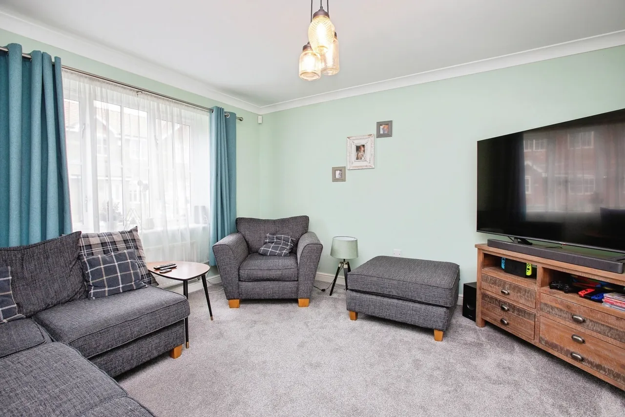 Digby Court, Mansfield Woodhouse, NG19, photo 2