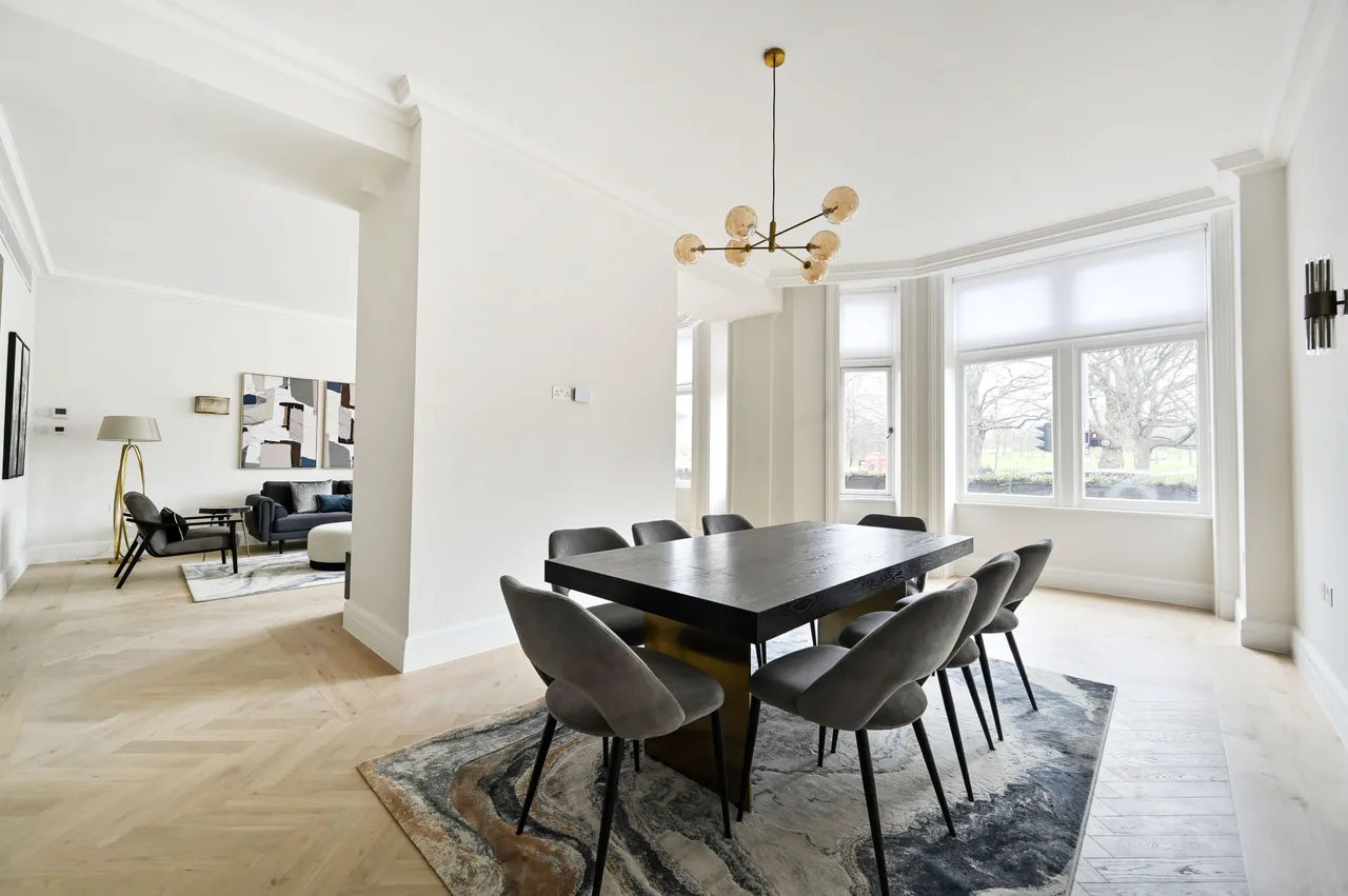 5 bed flat to rent — 2 Cumberland House, Kensington Road, London
