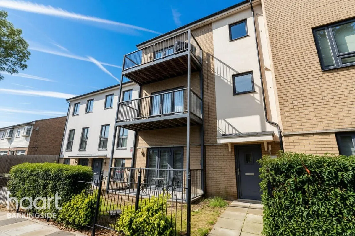 Reservoir Way, Hainault, IG6, photo 20