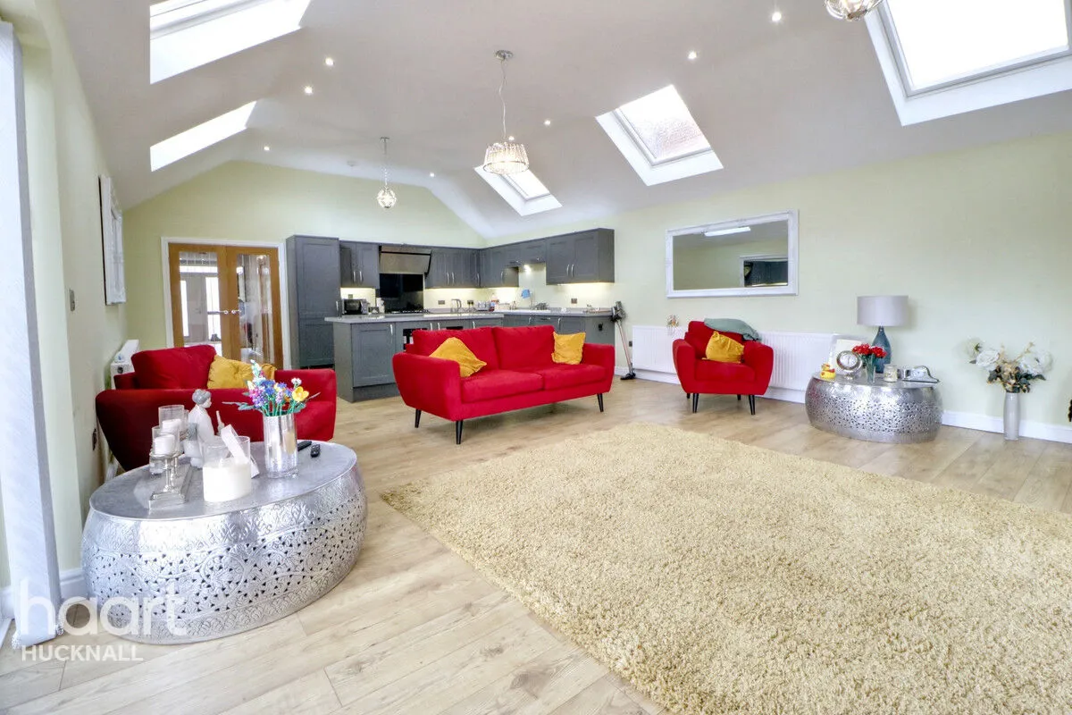 Linby Road, Nottingham, NG15, photo 3