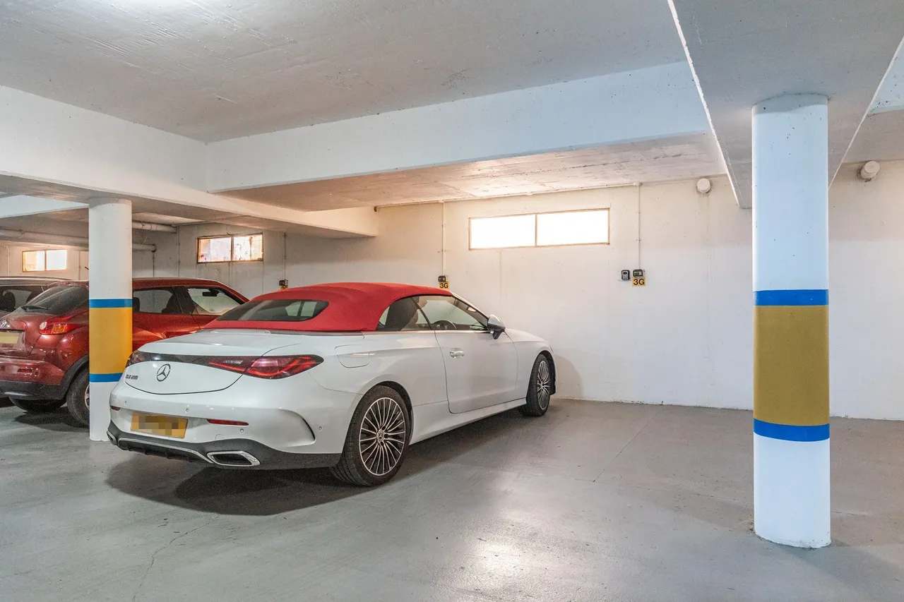 Penthouse Apartment in Exclusive Deve, photo 18