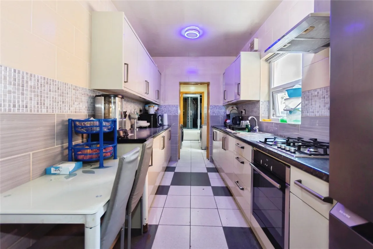 Warwick Road, Tyseley, B11, photo 9