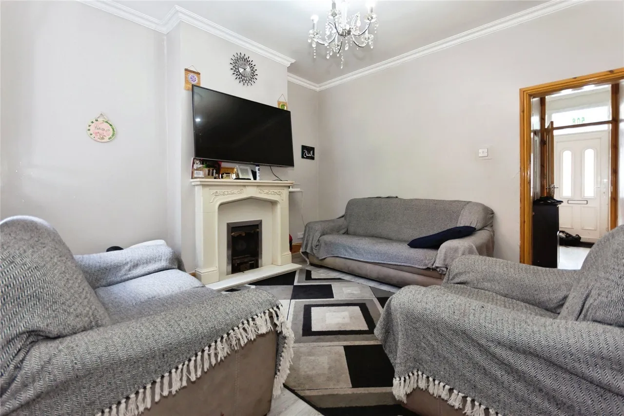 Warwick Road, Tyseley, B11, photo 6