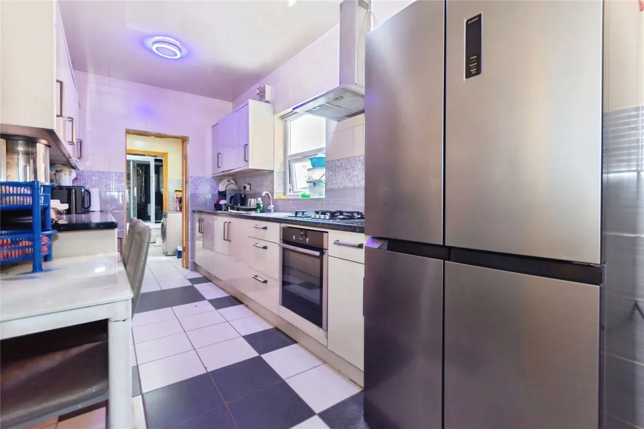 Warwick Road, Tyseley, B11, photo 7