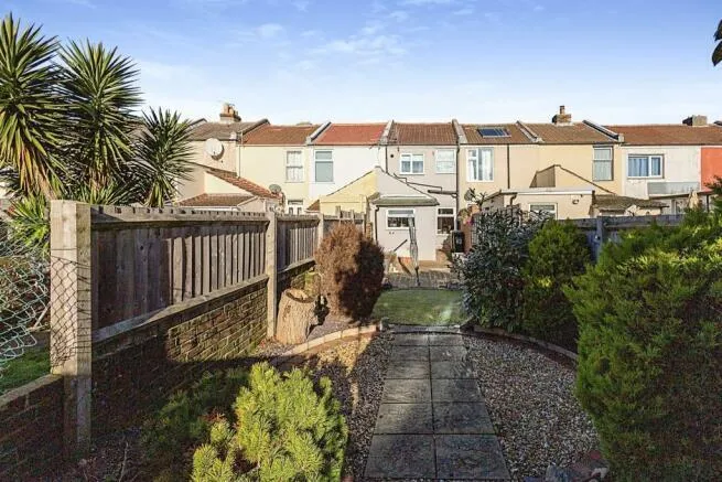 Winchester Road, PORTSMOUTH, photo 3