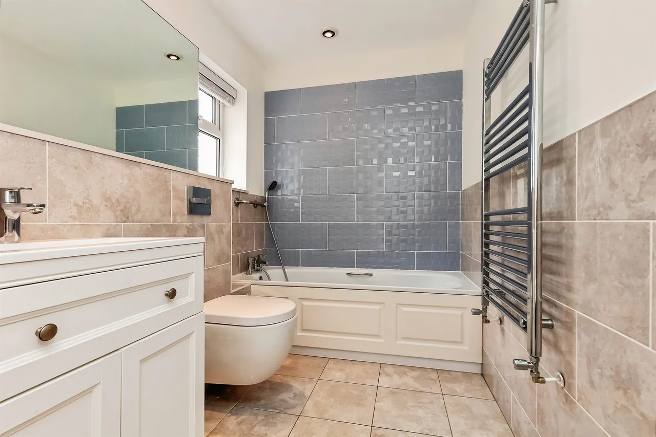 New Road, Ryhall, PE9, photo 17