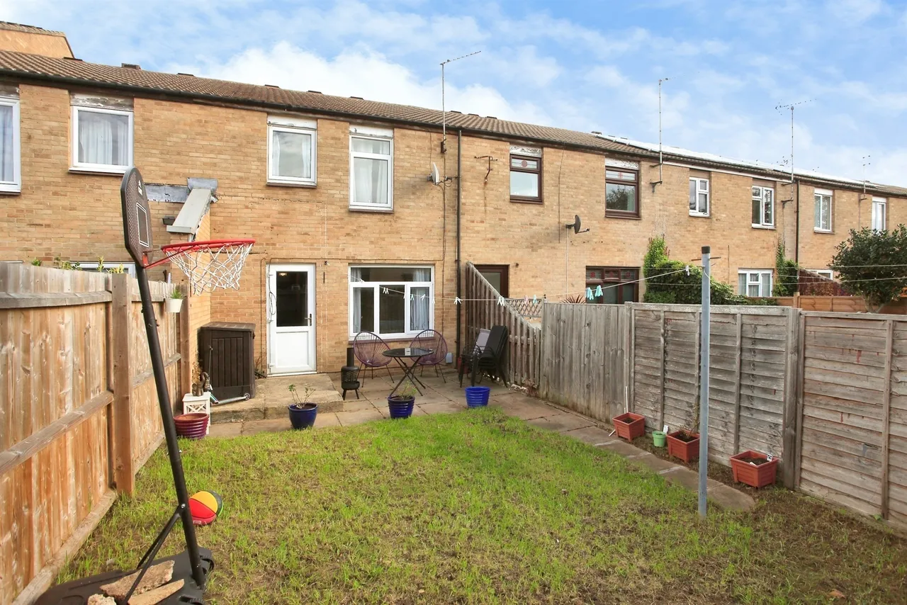 Medworth, Orton Goldhay, PE2, photo 10