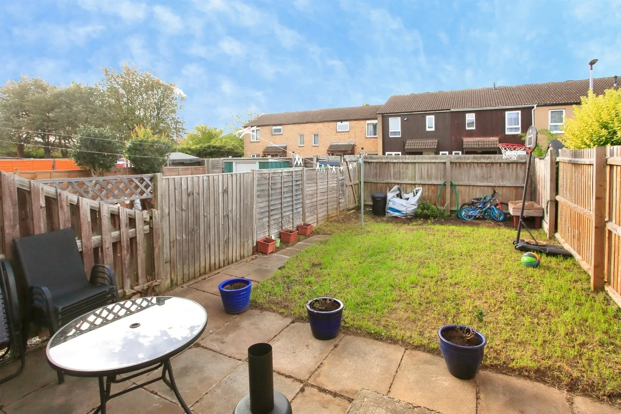 Medworth, Orton Goldhay, PE2, photo 11