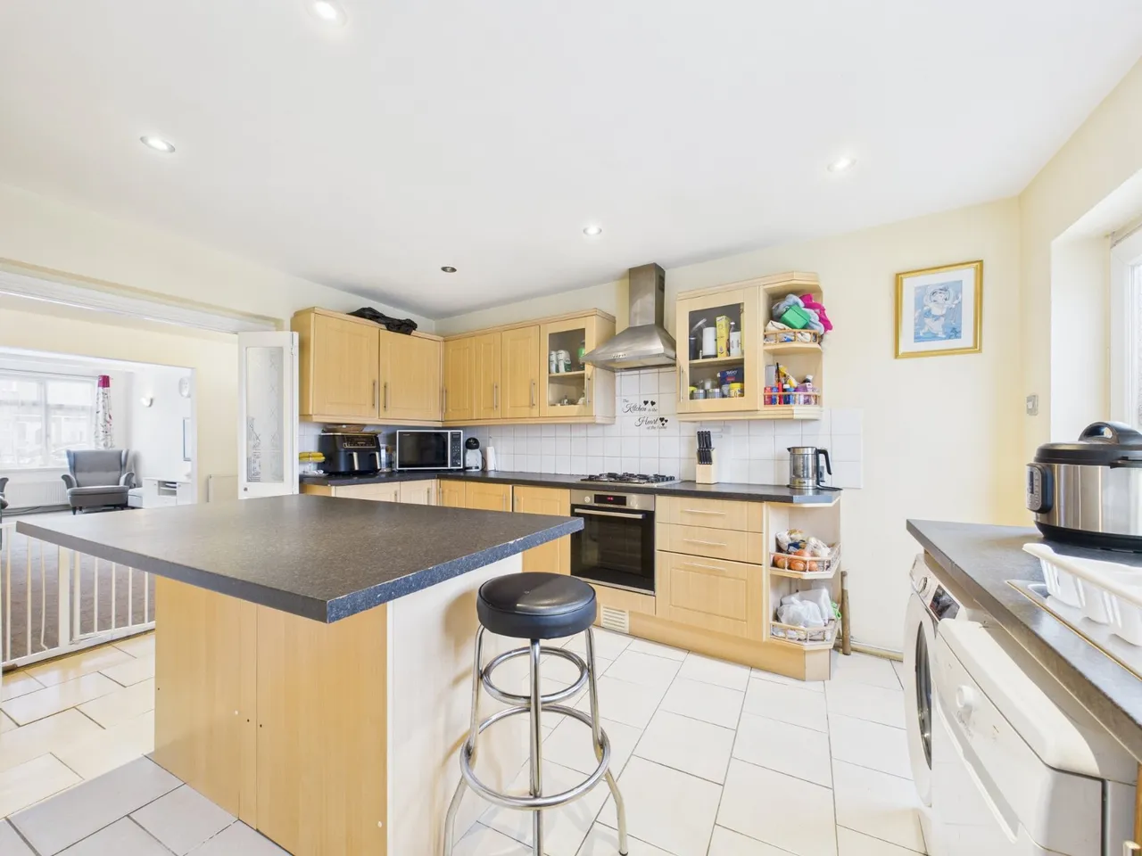 Osborne Avenue, Stanwell, TW19, photo 2