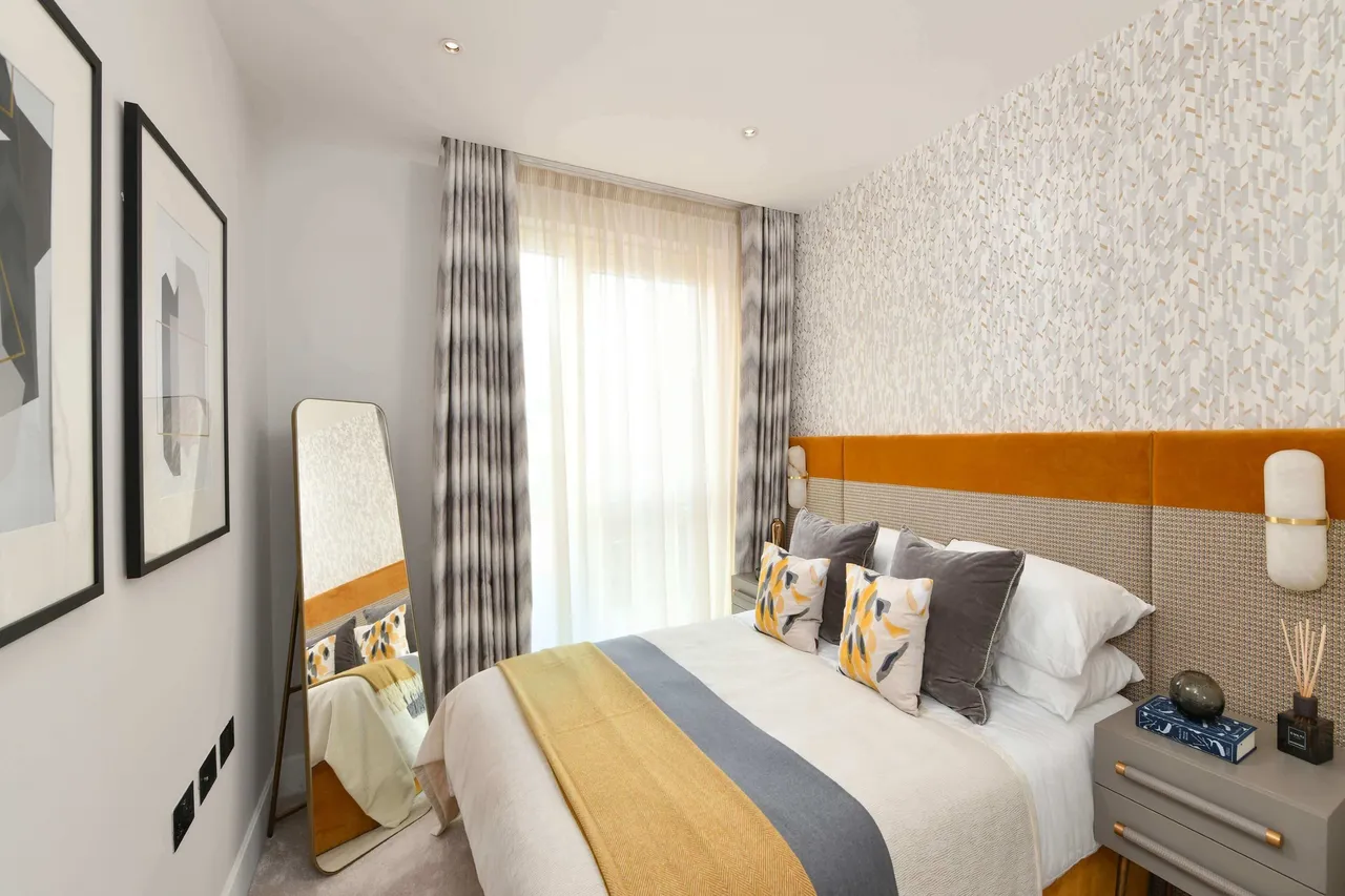 White City, E1, photo 2