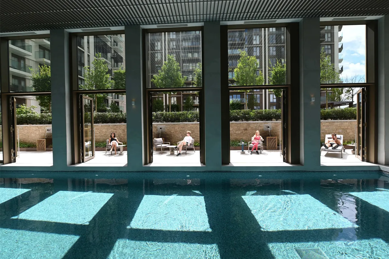 White City, E1, photo 3