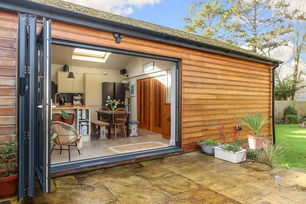 Weston Road, Aston Clinton, Aylesbury, Buckinghamshire, HP22 5EP, photo 16
