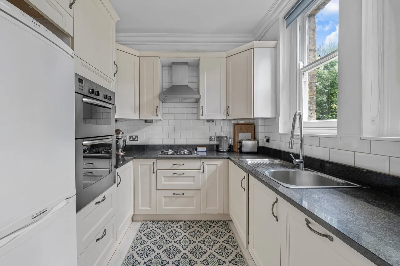 Mortlake High Street, East Sheen, SW14, photo 4