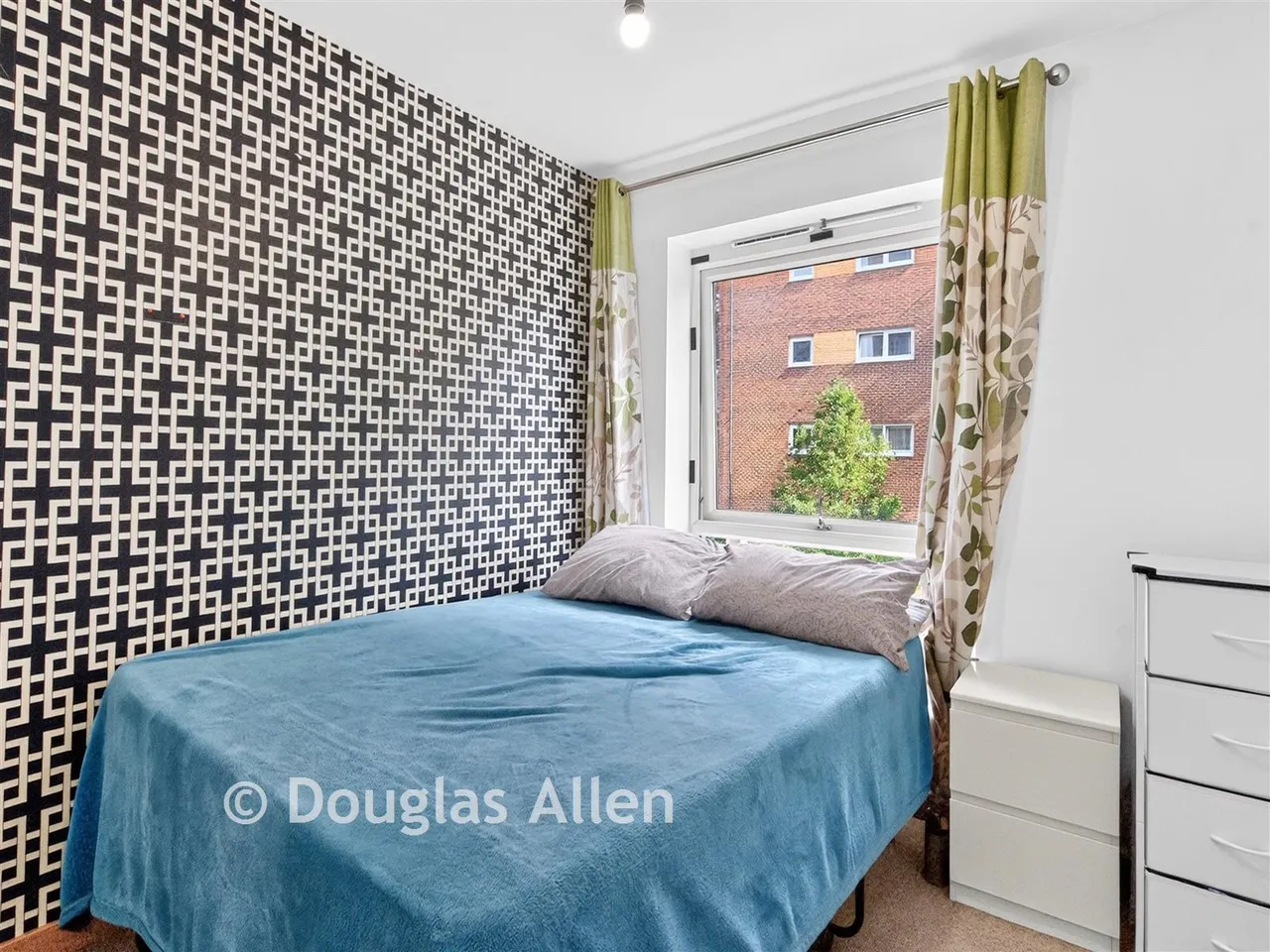 Cherrydown East, Basildon, SS16, photo 9