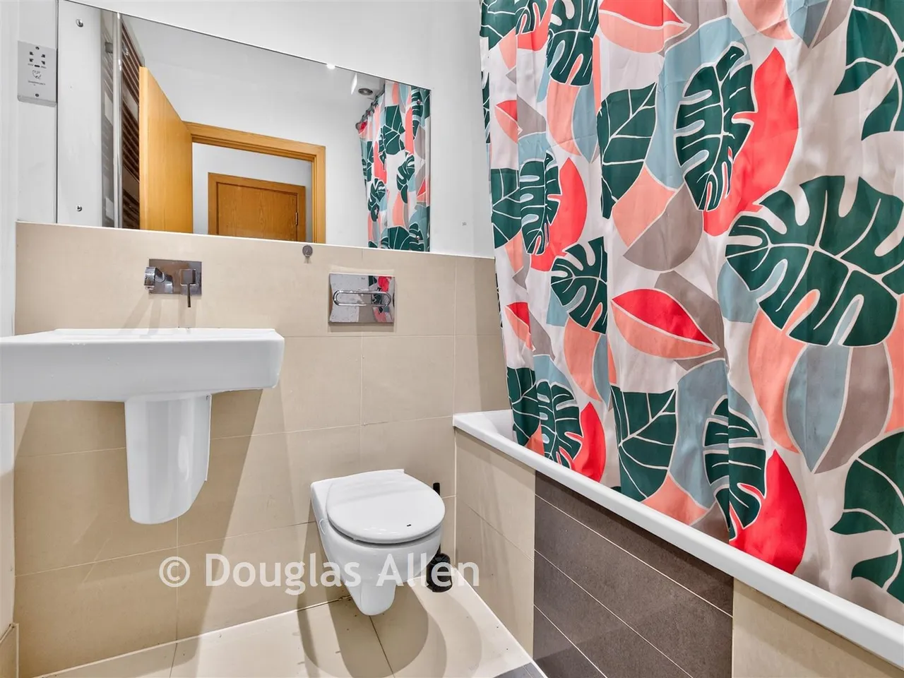 Cherrydown East, Basildon, SS16, photo 8