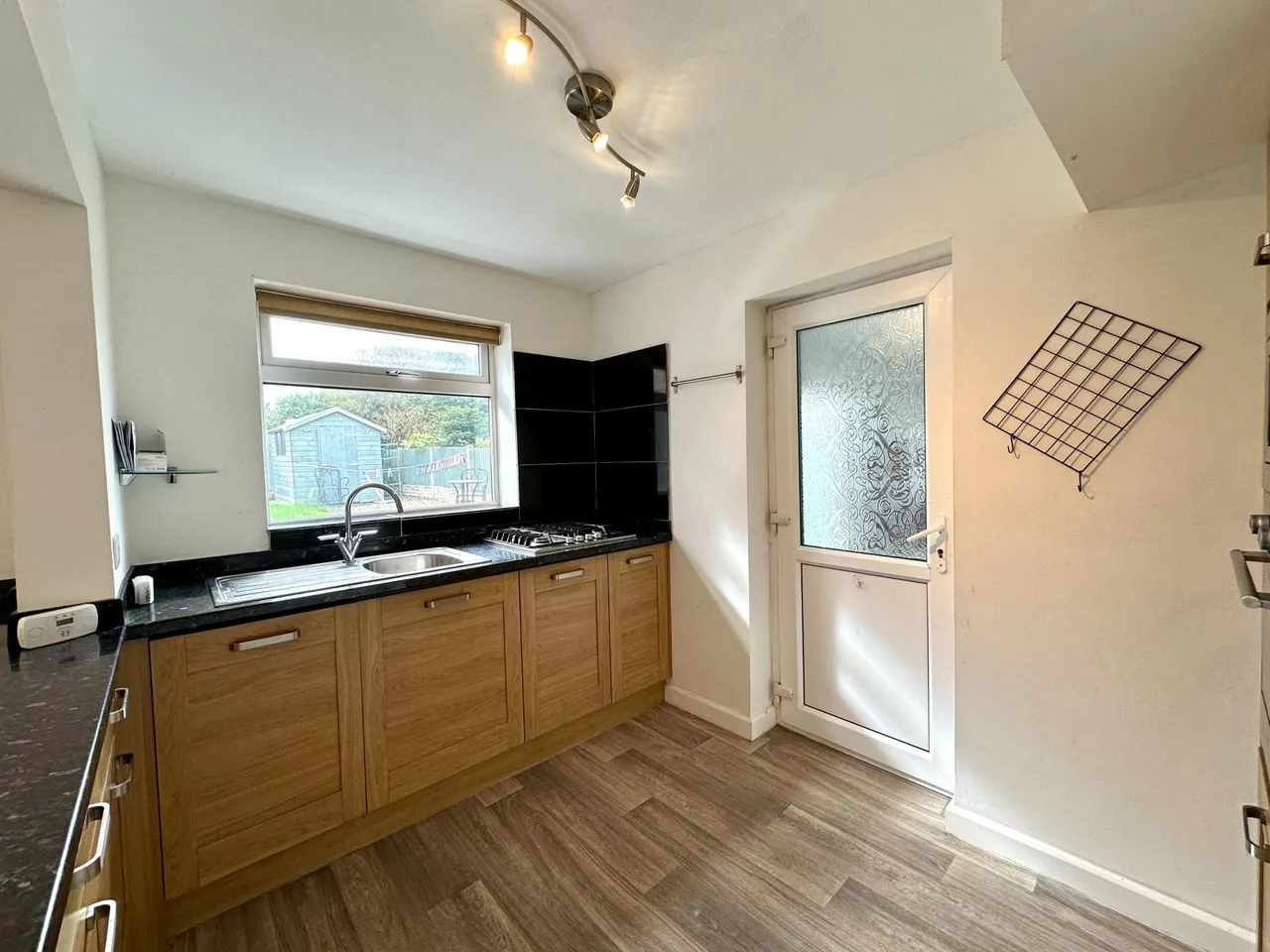 Oakfield Road, Codsall, Wolverhampton, WV8, photo 7