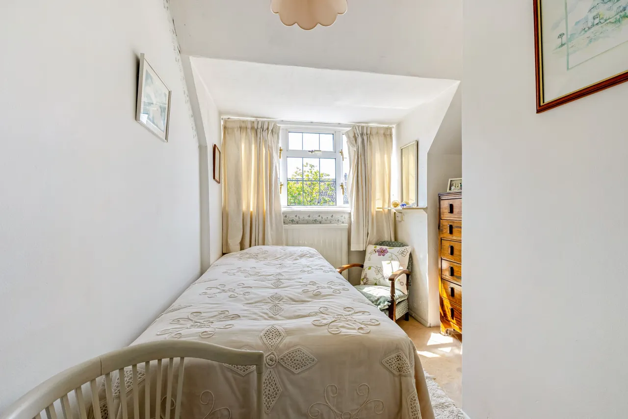 Egham, Surrey, TW20 9SQ, photo 19