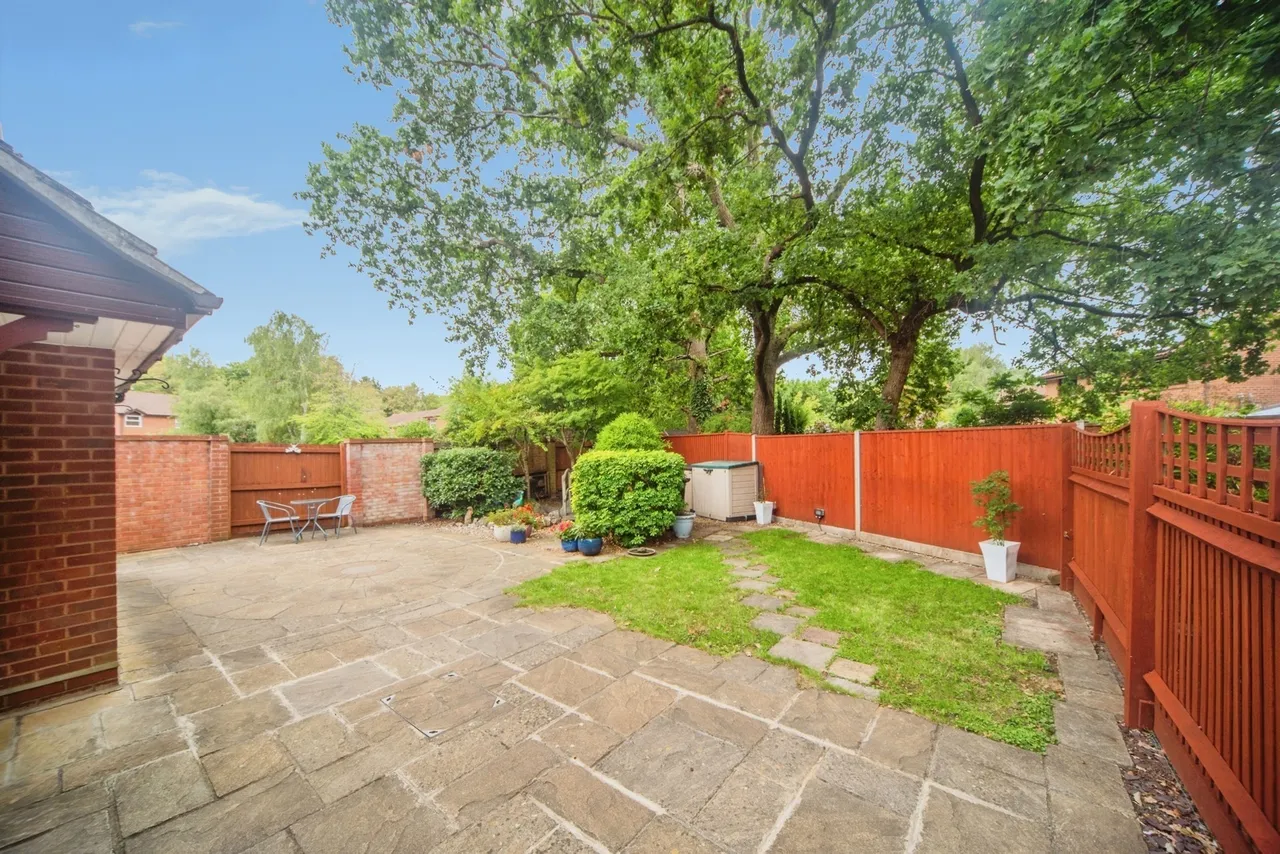 Lapwing Drive, Southampton, SO40, photo 17