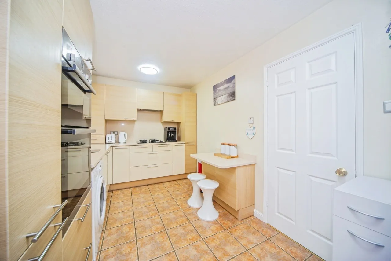 Lapwing Drive, Southampton, SO40, photo 3