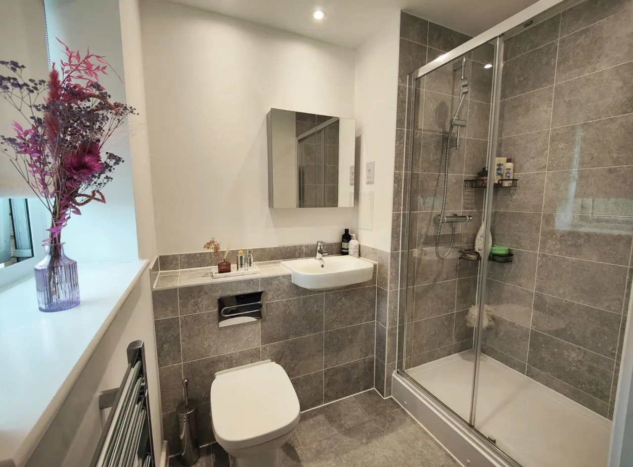 Whiting Avenue, Greenhithe, DA9, photo 7