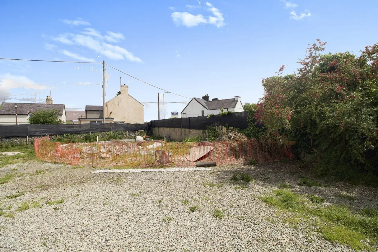 Ffordd Penmynydd, Llanfairpwllgwyngyll, LL61, photo 9