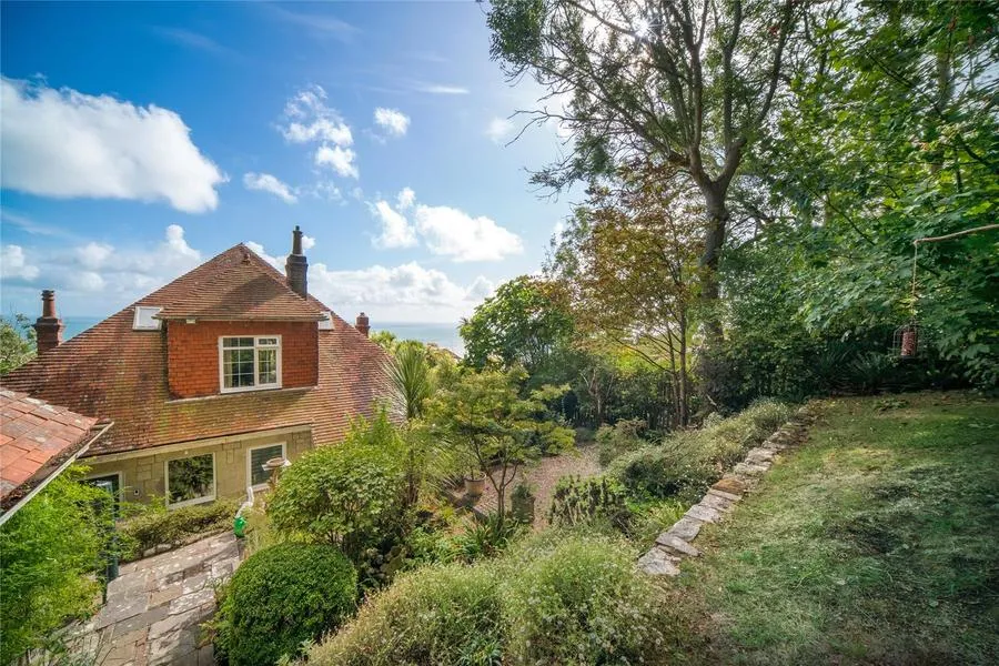 Whitwell Road, Ventnor, PO38, photo 26