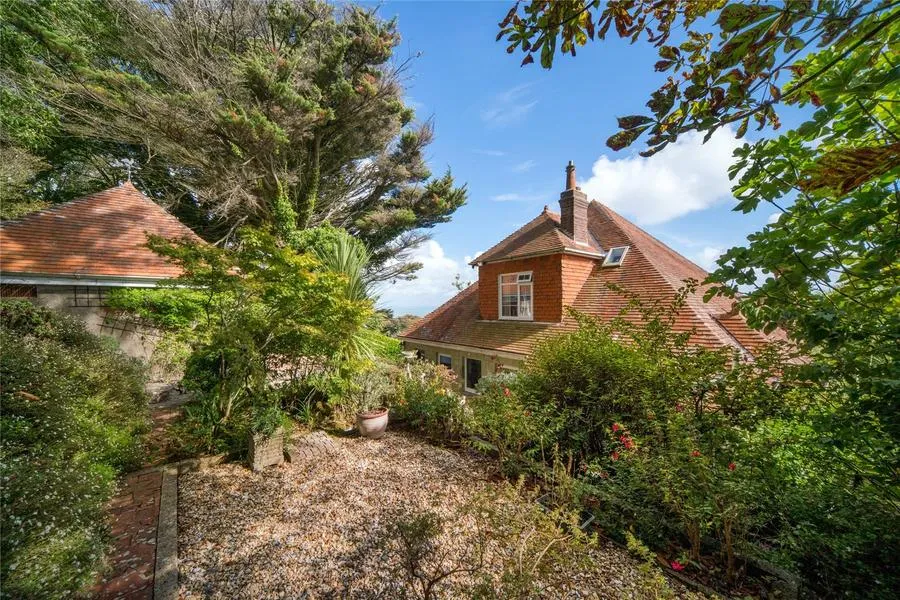 Whitwell Road, Ventnor, PO38, photo 27