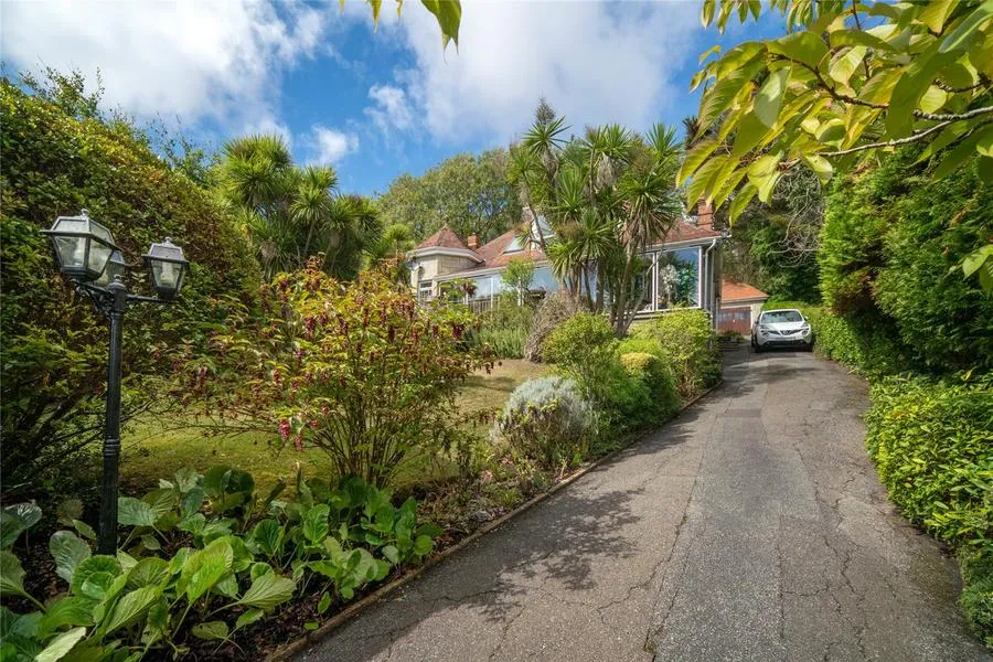Whitwell Road, Ventnor, PO38, photo 32