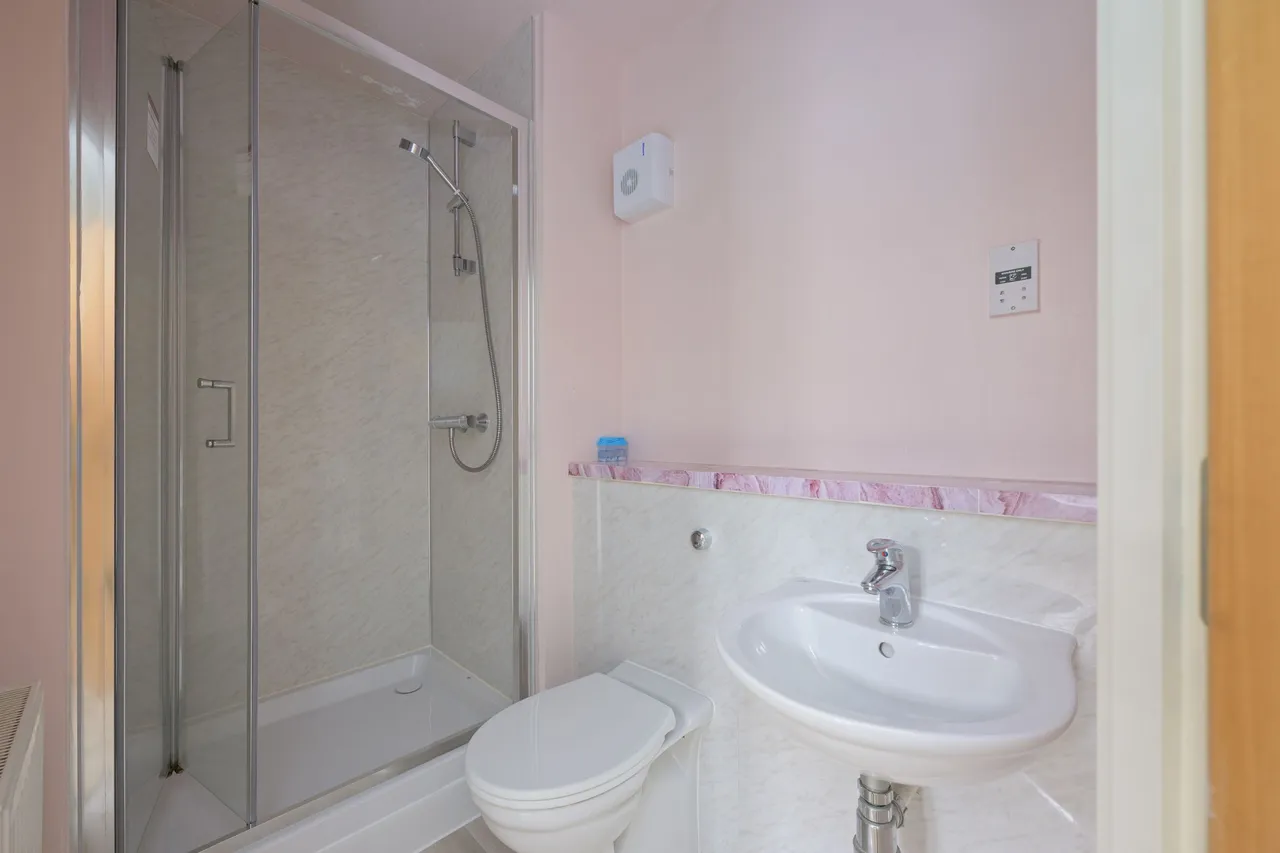 Colonsay Close, Edinburgh, photo 15
