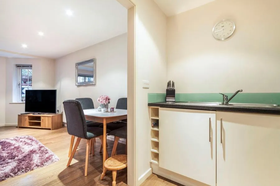 Godwin Close, Wokingham, RG41, photo 6