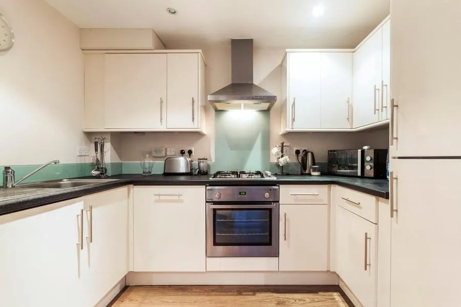 Godwin Close, Wokingham, RG41, photo 2