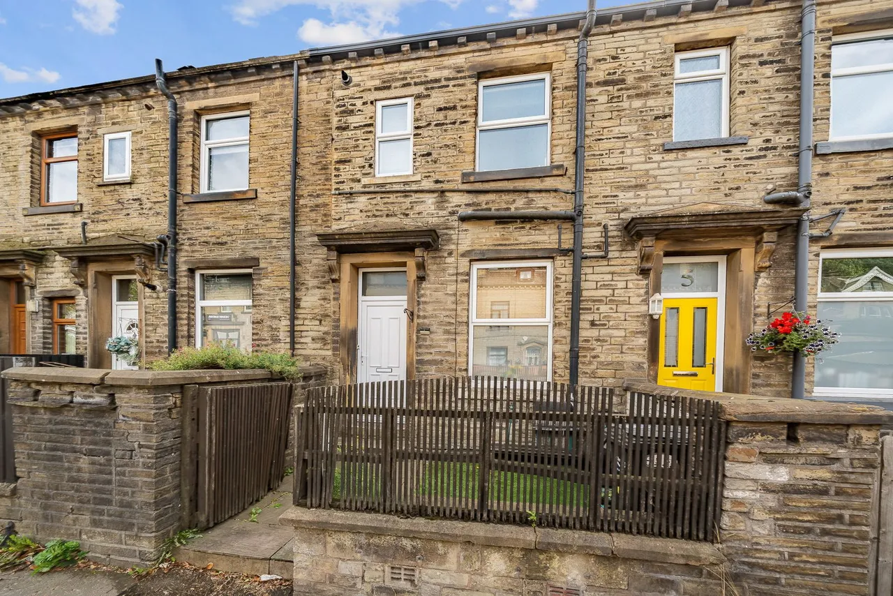 2 bed house for sale — Lane Ends Terrace, Hipperholme, Halifax, Yorkshire, HX3 8HJ