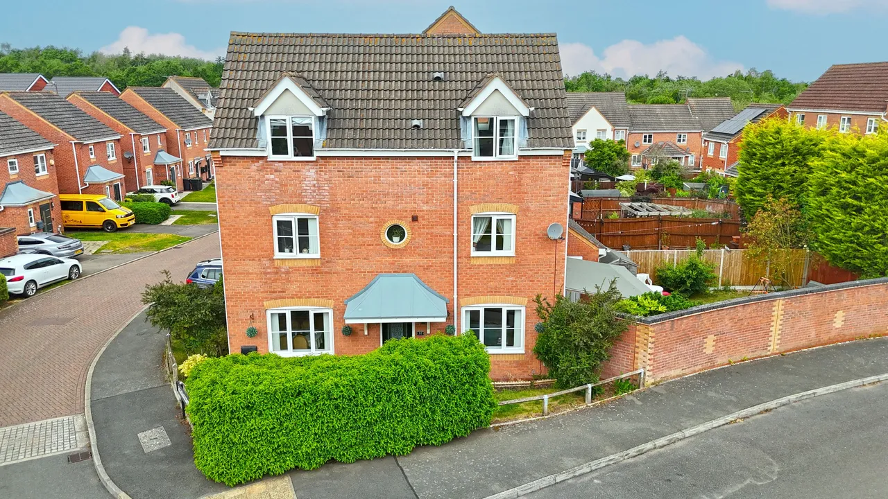 4 bed house for sale — Jasmine Way, Bedworth, CV12