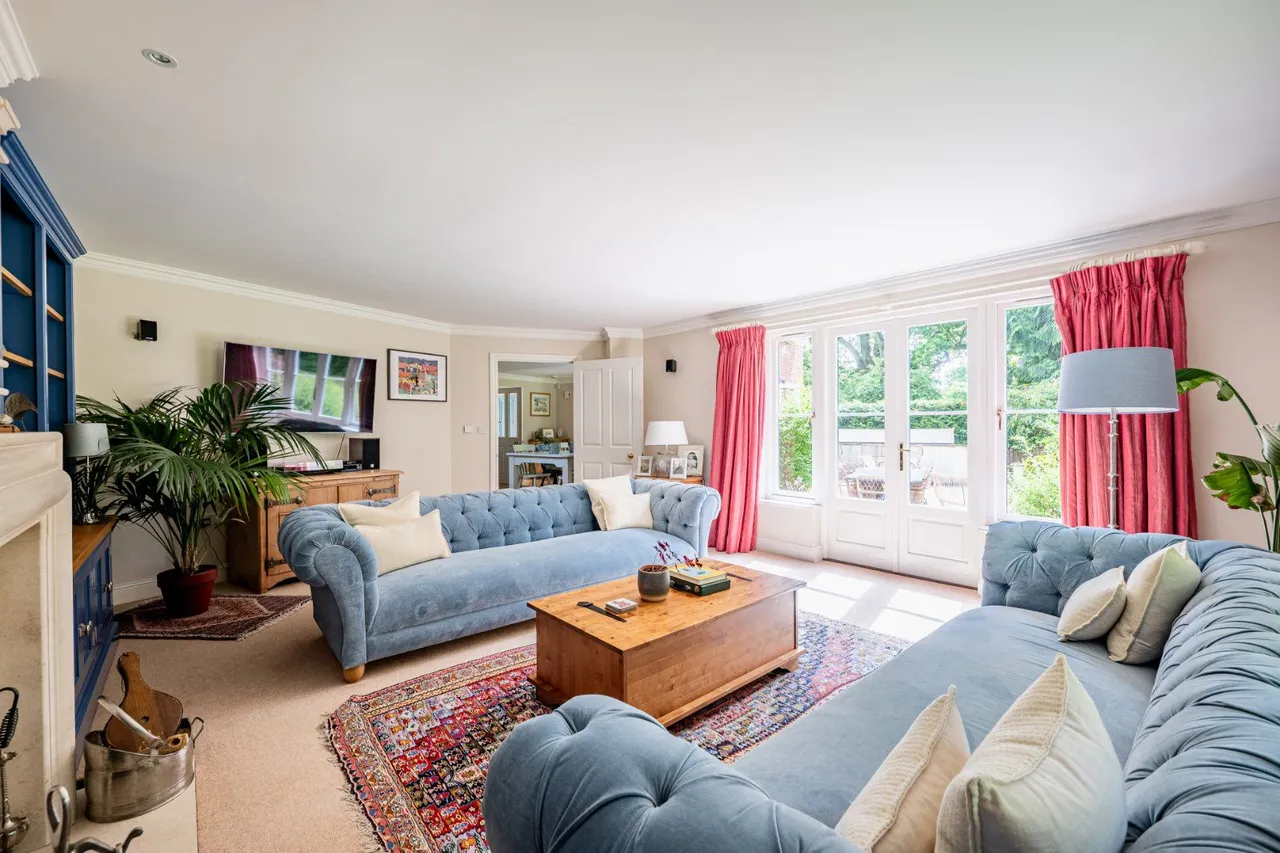 Southampton Road, Alderbury, Salisbury, Wiltshire, SP5 3AG, photo 4