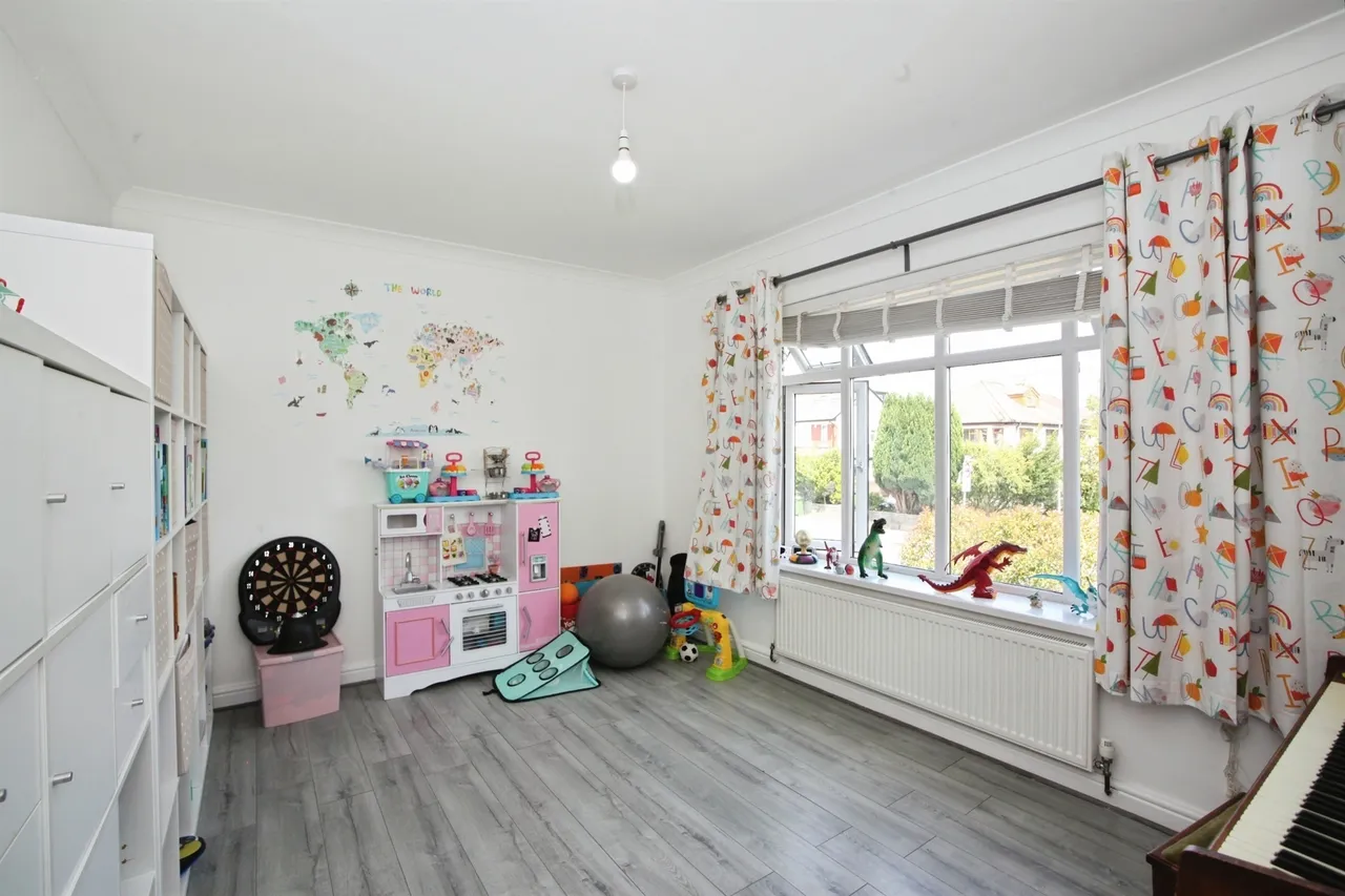 Wenallt Road, Rhiwbina, CARDIFF, photo 9
