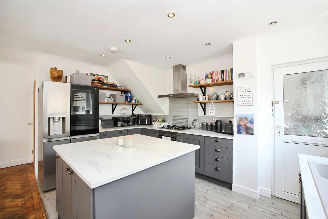 Wenallt Road, Rhiwbina, CARDIFF, photo 5