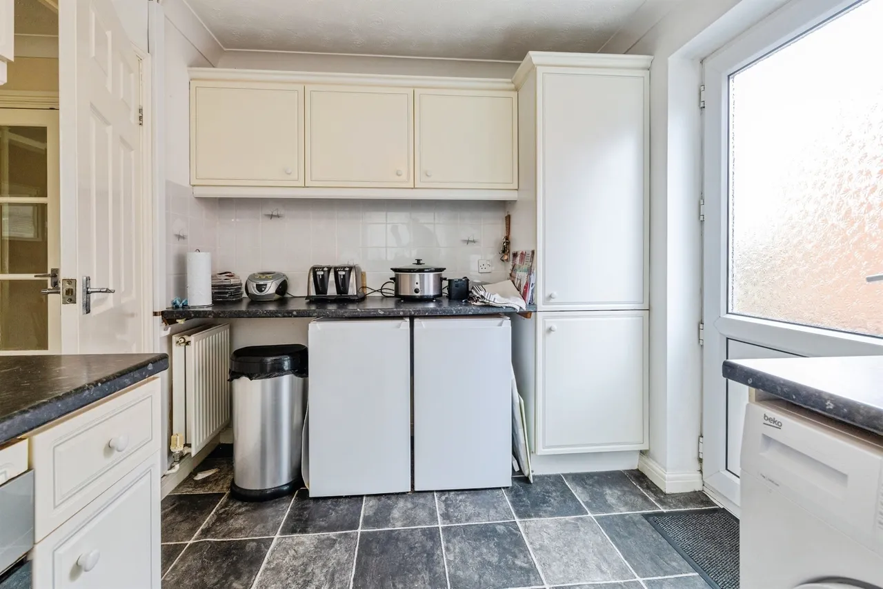 St. Andrews Close, Lincoln, LN5, photo 6