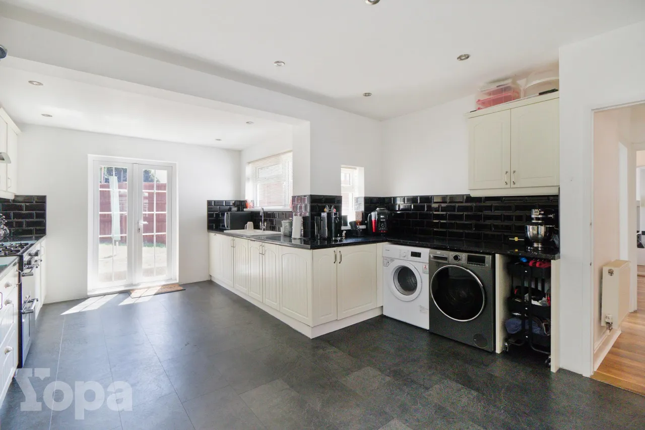 Kings Drive, Gravesend, DA12, photo 7
