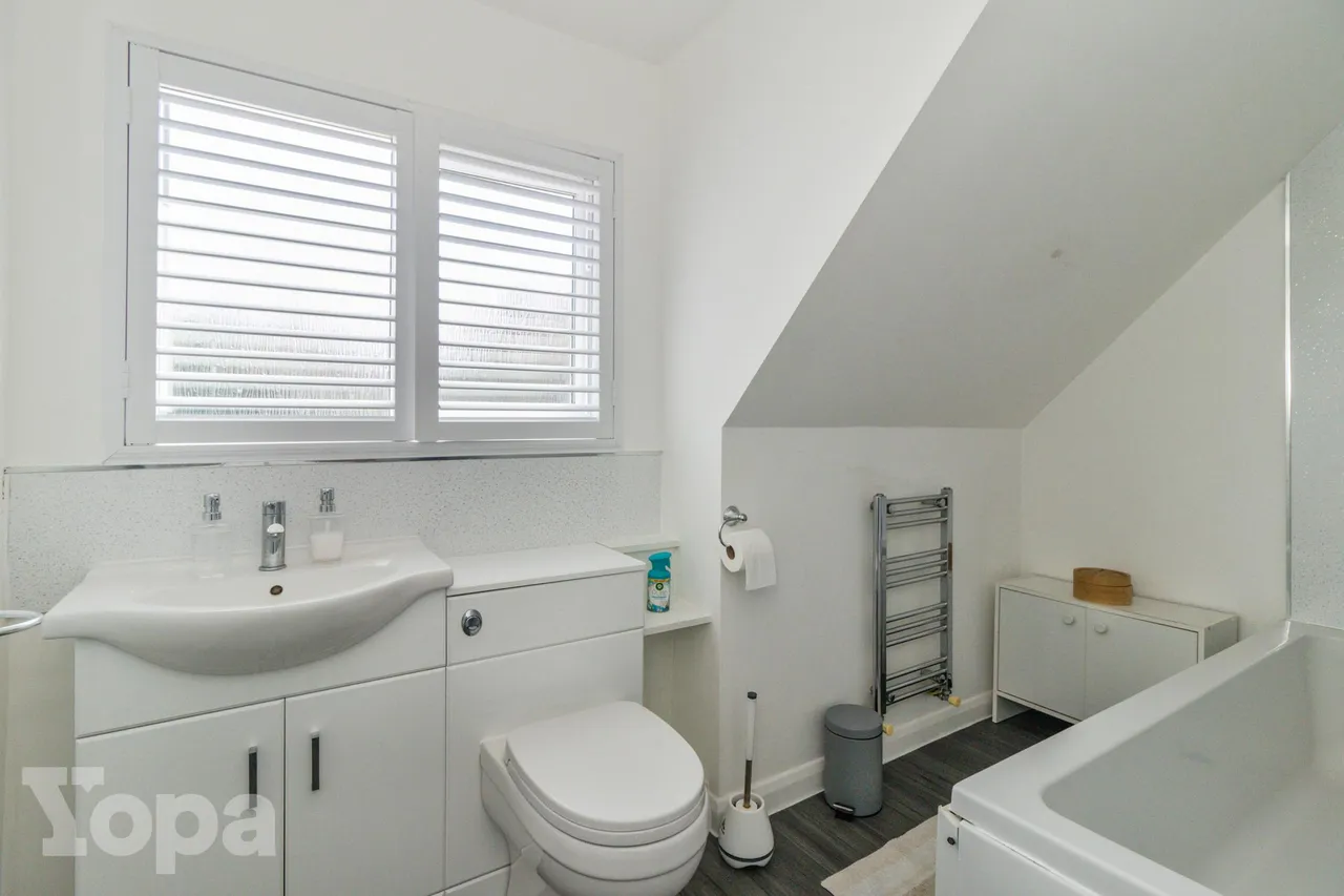 Kings Drive, Gravesend, DA12, photo 18