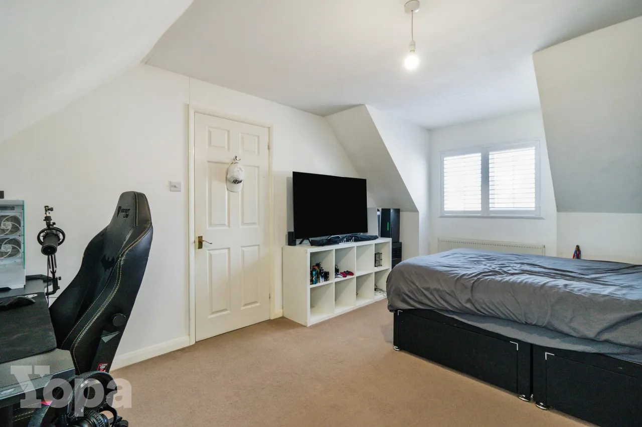 Kings Drive, Gravesend, DA12, photo 16