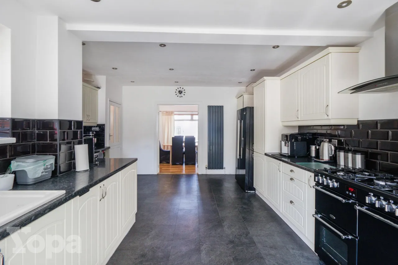 Kings Drive, Gravesend, DA12, photo 6